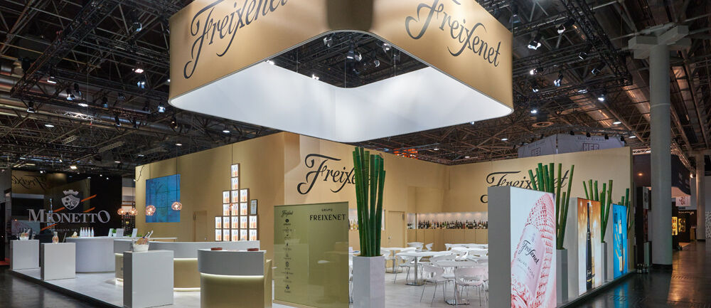 Messestand Henkell Freixenet, Messe Prowein, Düsseldorf, Messebau ISINGERMERZ, Messedesign