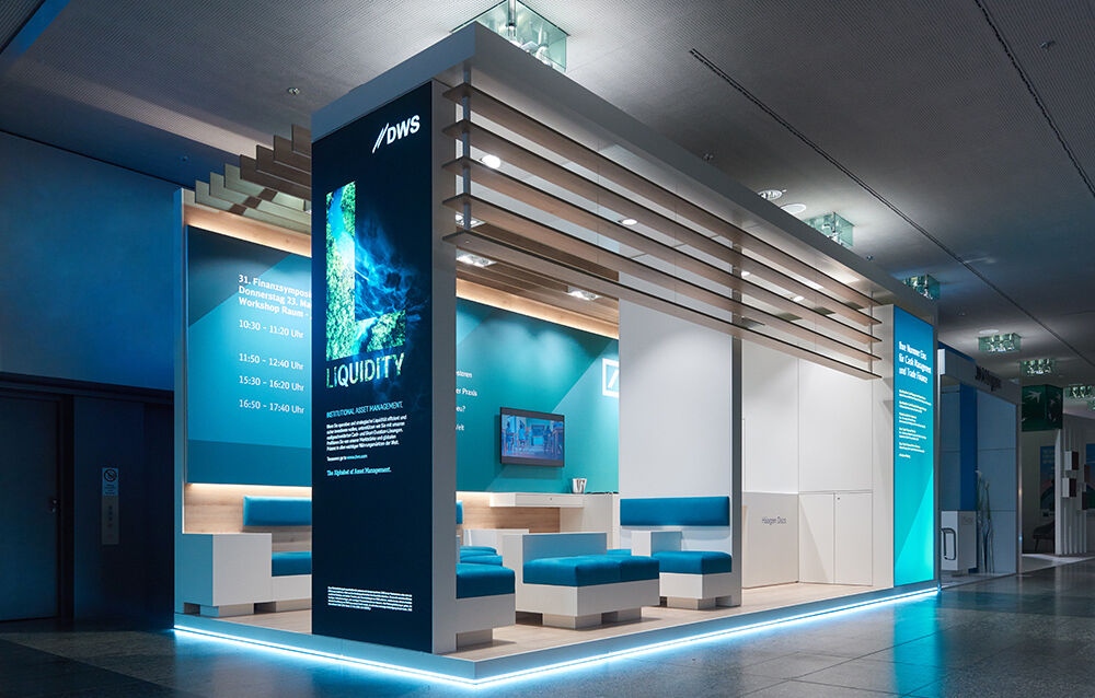 Messestand Deutsche Bank, Messe Finanzsysmposium Mannheim, Messebau ISINGERMERZ, Standentwickler, Standbauer