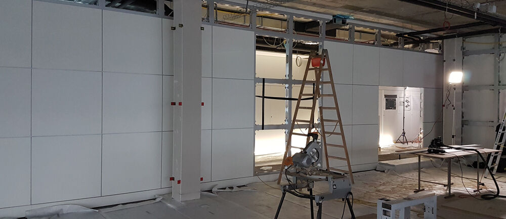 CNN-Money Switzerland, TV Sender, Senderaum, Regieraum, Content Park Zürich, Trennwand, Trennwandmieten, mobile Wand